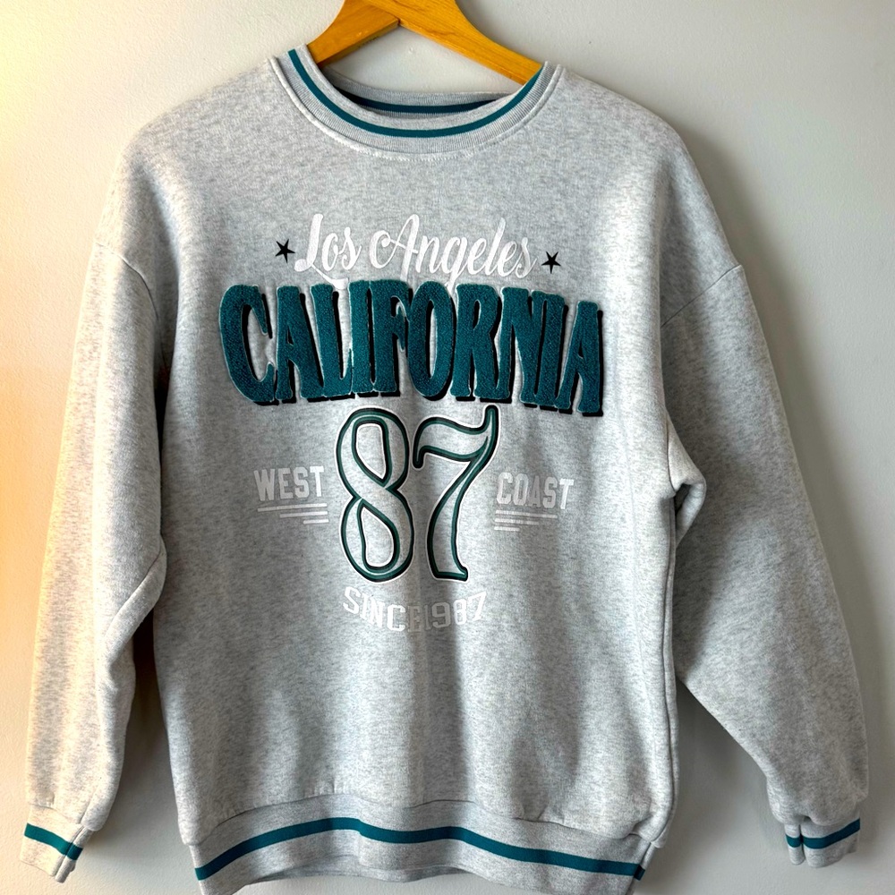 California Crewneck Sweater size medium 1990s vintage
